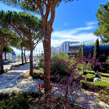 Studio Tout Equipe Vue Sur Port La Grande-Motte Exterior photo